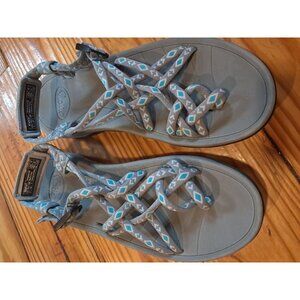Viakix Women's Gray Sandals